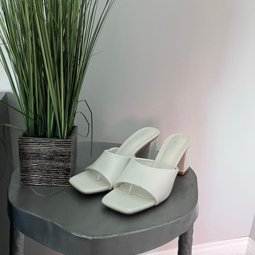 Camssoo White Croc Embossed Block Heel Thong Mule Sandals | Size EU 42